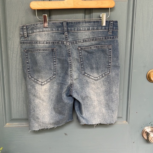 Bee & Ceci Los Angeles Denim Shorts - Picture 9 of 9